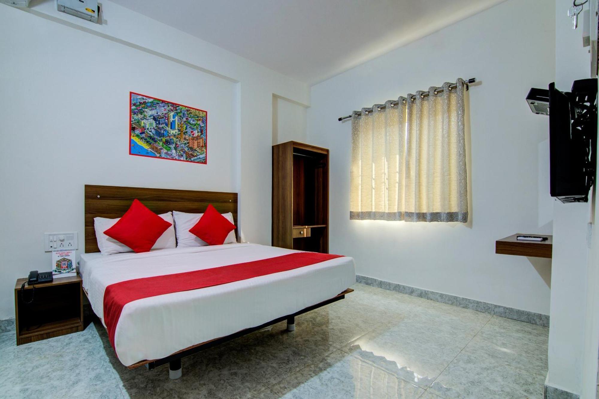Hotel O Varcity Comforts Near Ragigudda Sri Prasanna Anjaneyaswamy Temple Bengaluru Kültér fotó